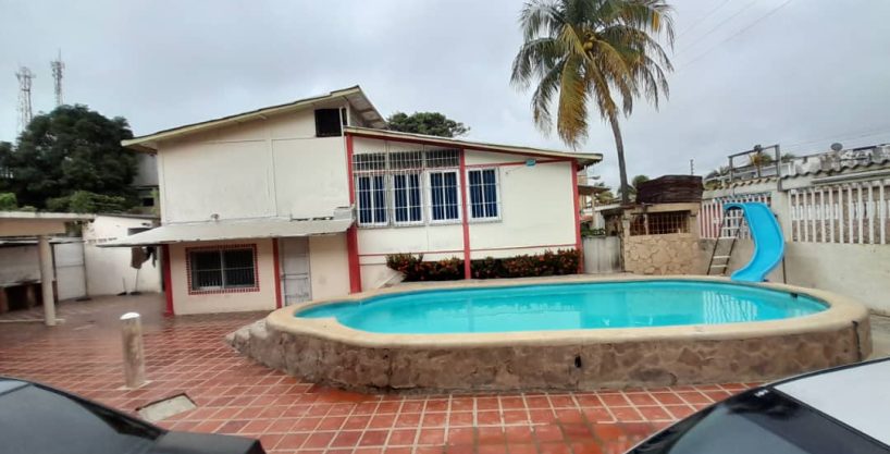 Posada con piscina, Alquiler Vacacional en Venezuela - Casa de hospedaje con piscina para turistas