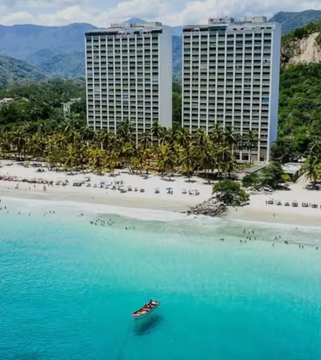 Torres Bahia de Cata